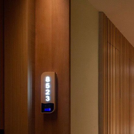 戶(hù)外用餐區(qū)休閑椅設(shè)計(jì)與桌椅搭配:打造愜意與自然融合的戶(hù)外用餐體驗(yàn)